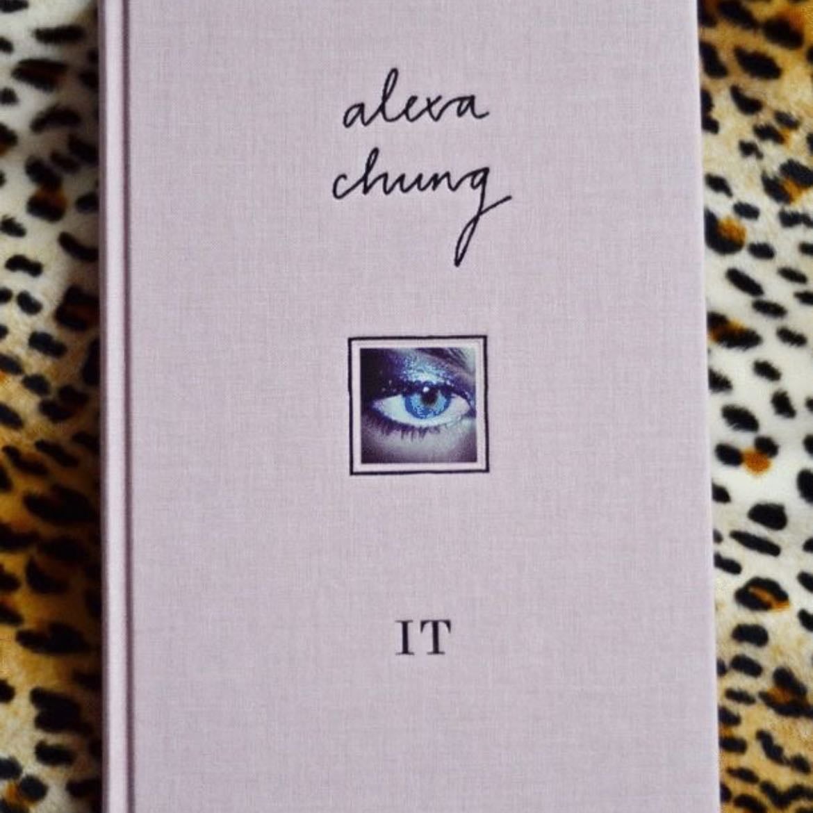 El libro de Alexa Chung tapa dura