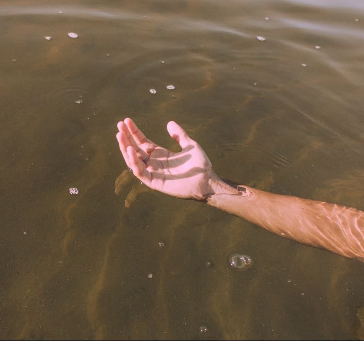 Mundane rituals that make me feel present ☀️🌙 - other hypelist by Jo