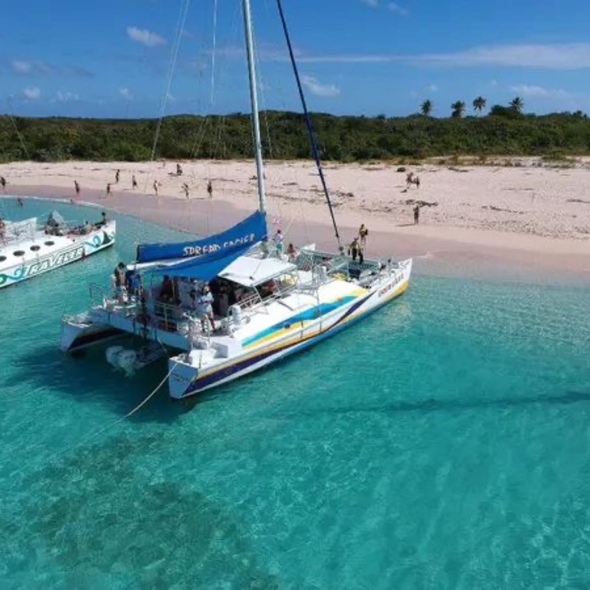 Catamaran BAREFOOT IV