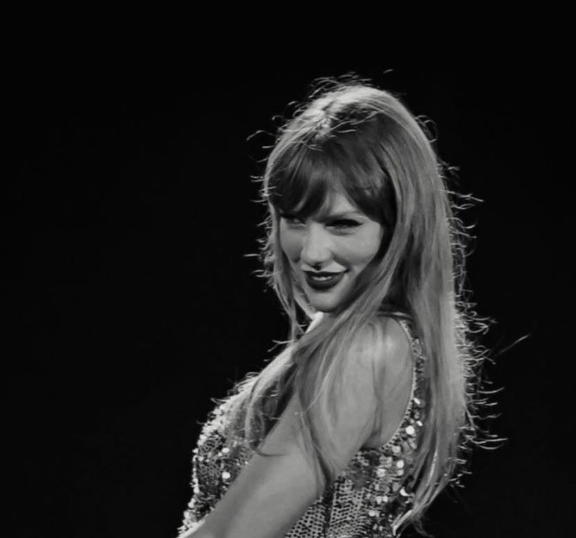 Fave songs from each taylor album - Music hypelist by Jasmine Faulkner