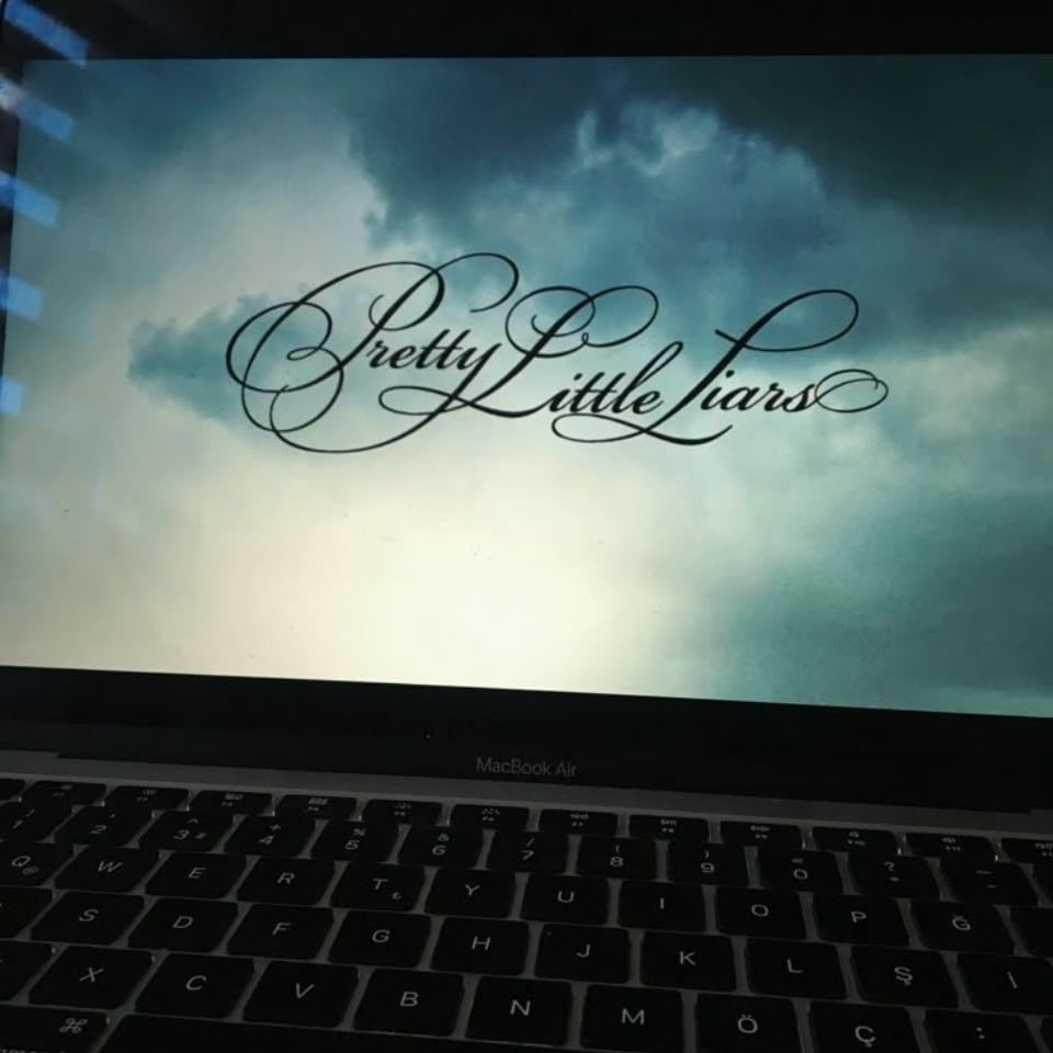 Pretty Little Liars - I. Marlene King · 2010