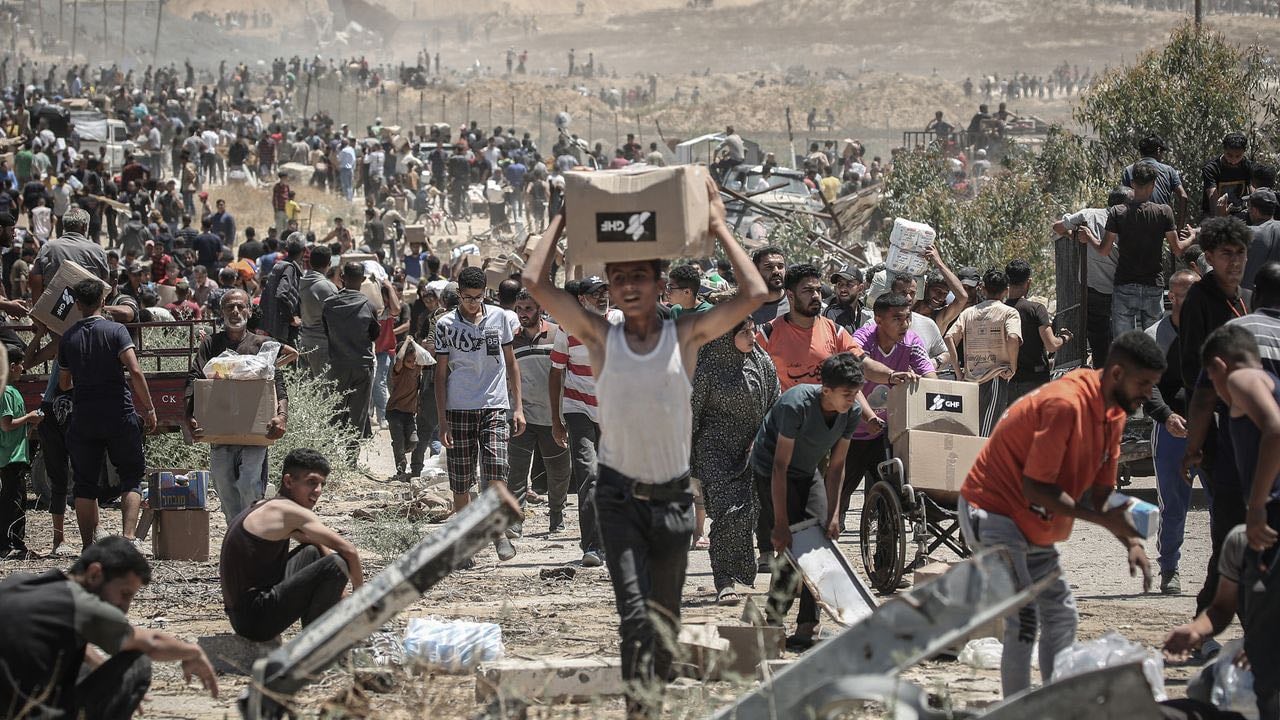 An Inside Look at Gaza’s Chaotic New Aid System - The New Yorker