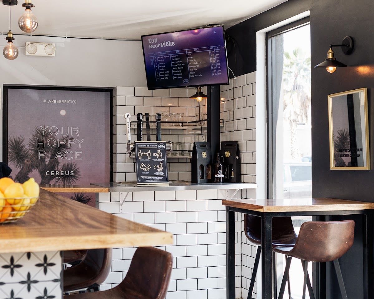 Cereus Bar