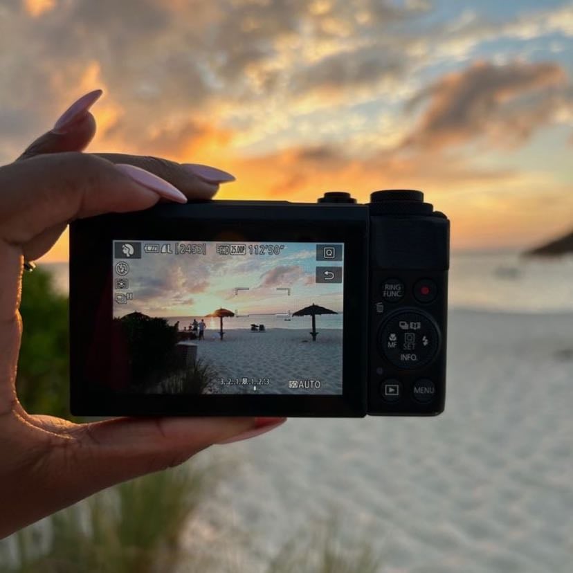 Ve a la playa y observa el atardecer