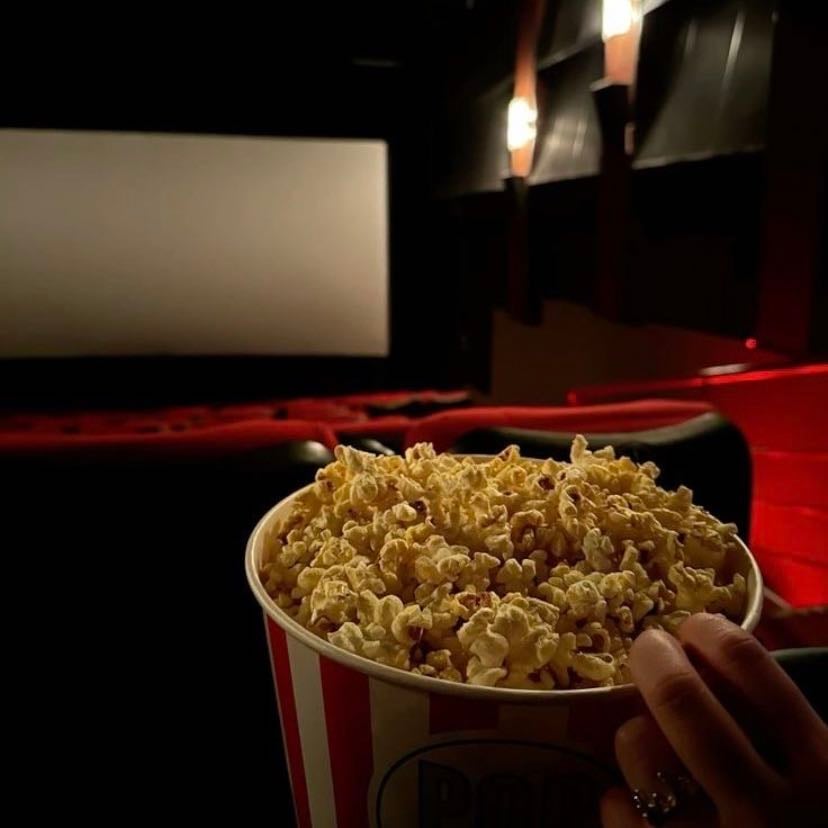 Ve al cine