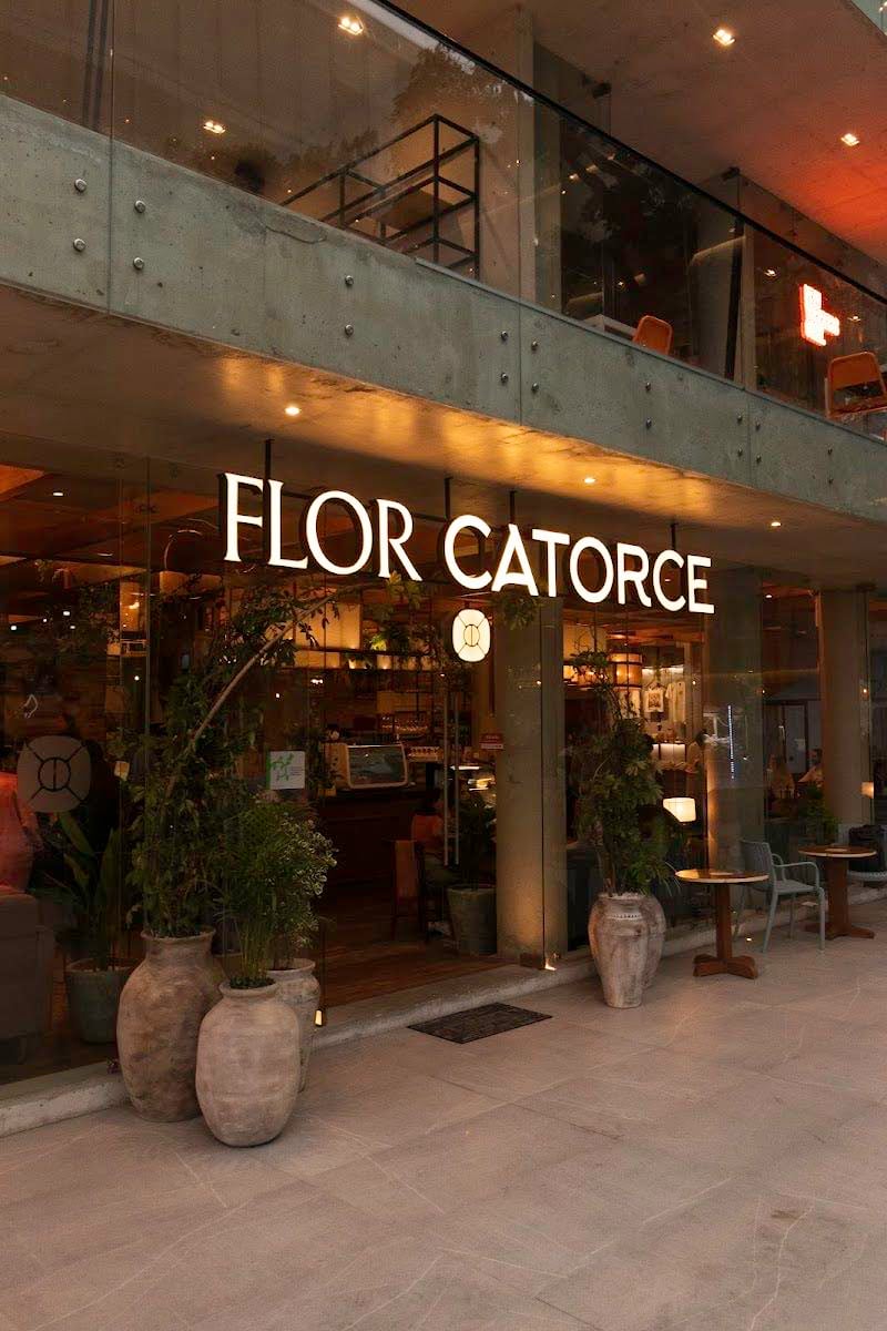 Flor Catorce Ănimas