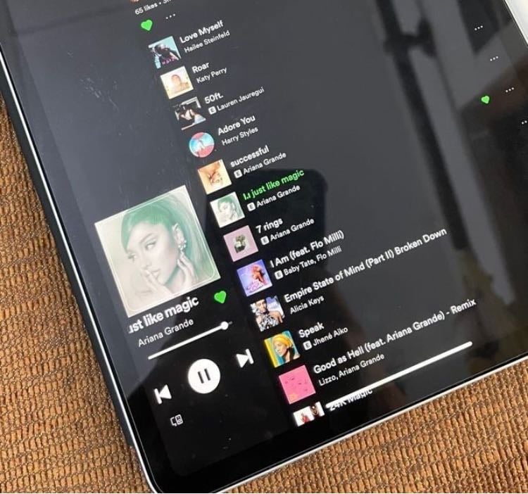 Music fav π§