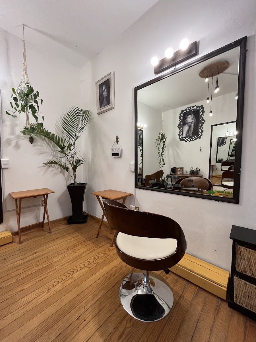 Green Tara salon