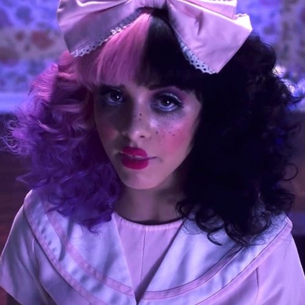 Dollhouse - Melanie Martinez