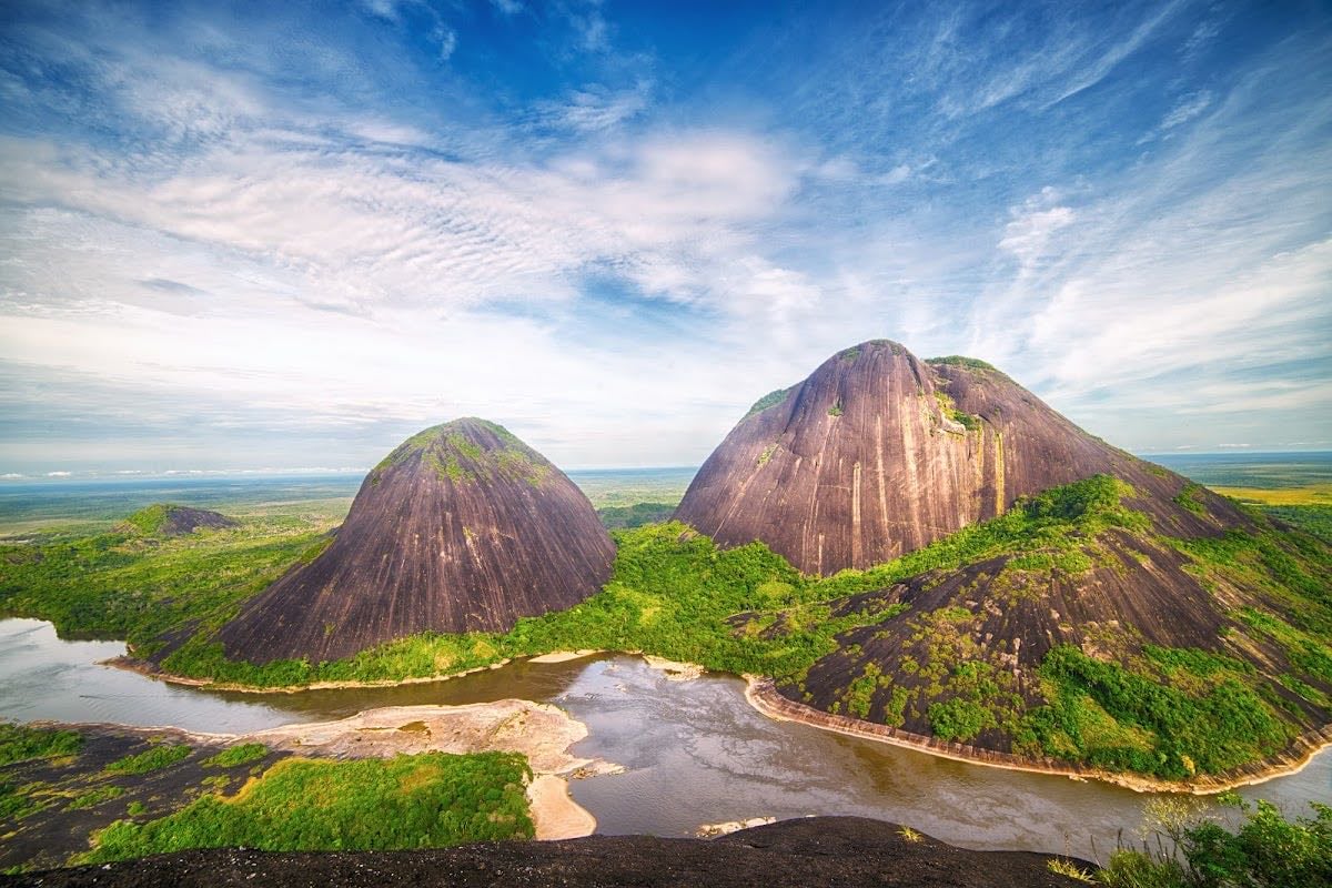 Cerros de Mavecure