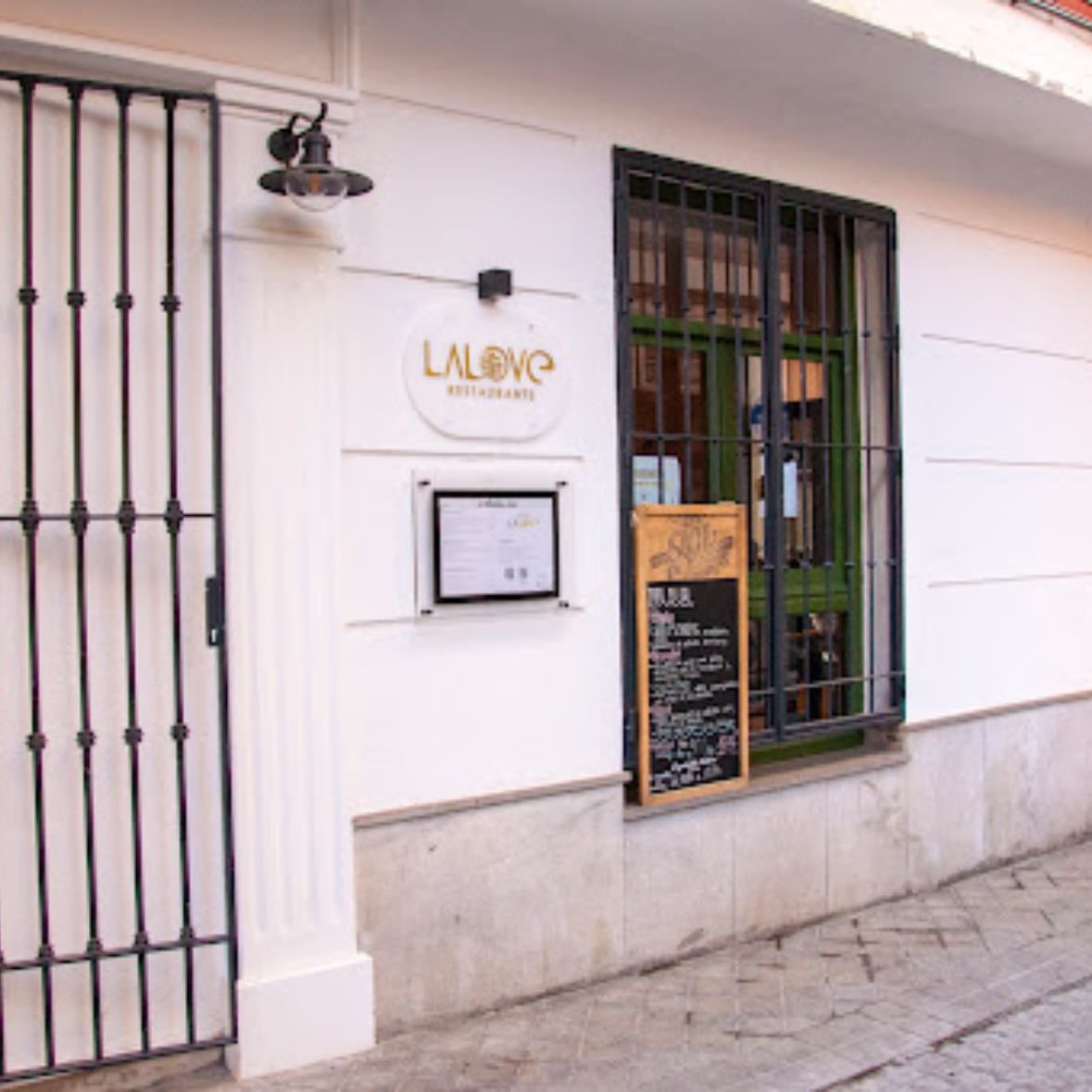Lalove - Calle Duende, 15 18005 Granada España