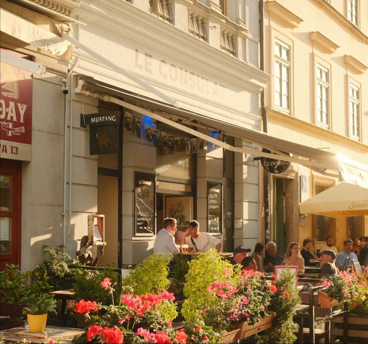 sidewalk sips - Places hypelist by julia chugerman