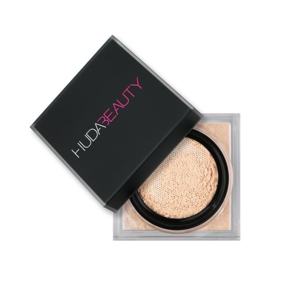 Huda beauty powder! - ‼️ £38