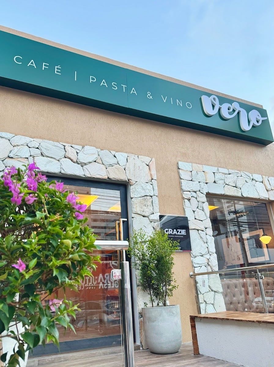 Vero Caf茅, Pasta & Vino