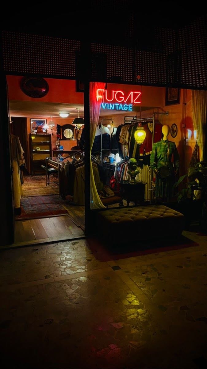 Fugaz Vintage - brechó com uma curadoria incrível