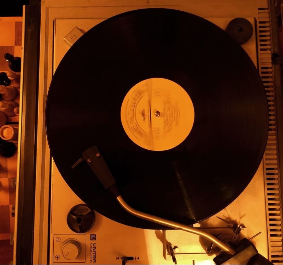 i am those albums and those albums are me - Music hypelist by Manon.馃寗
