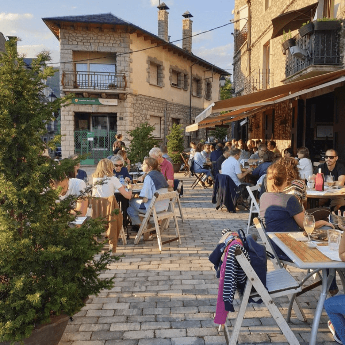 Pizzeria Sant Roc - productes de proximitat, terrassa top, amb reserva