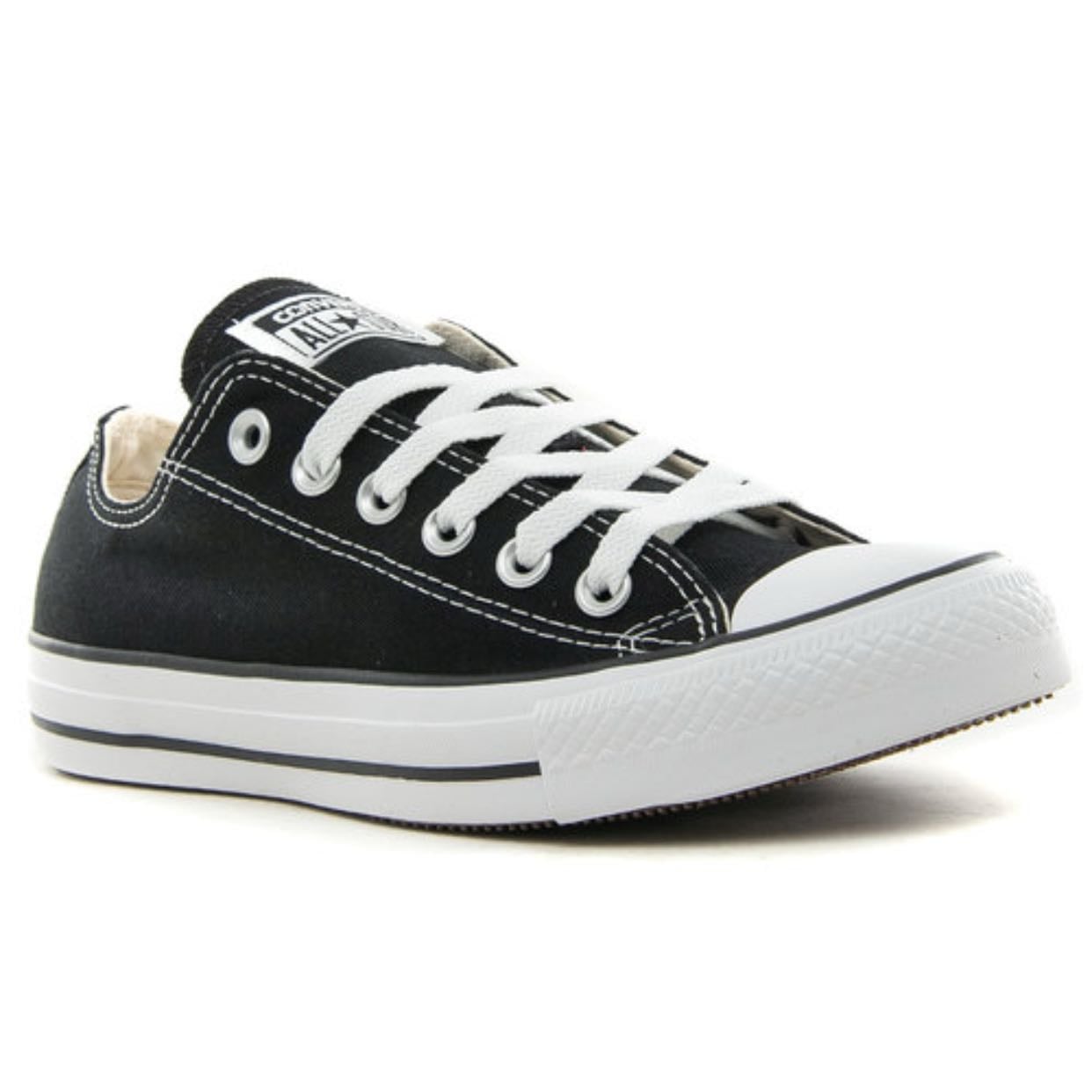 zapas - converse negras o cualquiera que me quede bien