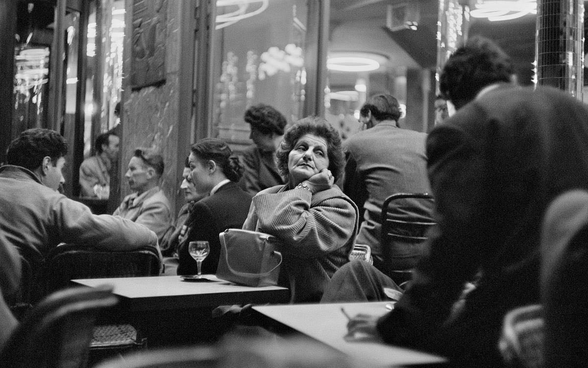How is it possible to be loved and yet to feel deeply lonely? | Aeon Essays - Aeon Magazine