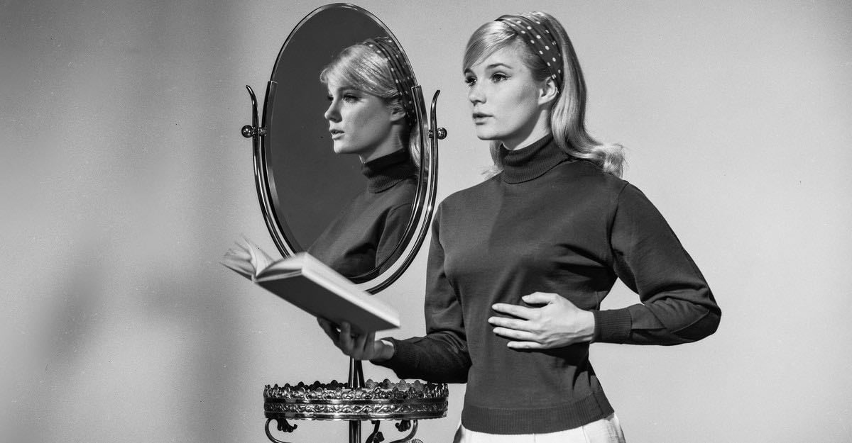 What to Read If You Want to Reinvent Yourself - The Atlantic