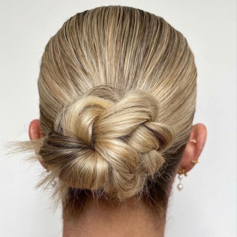 messy bun 2