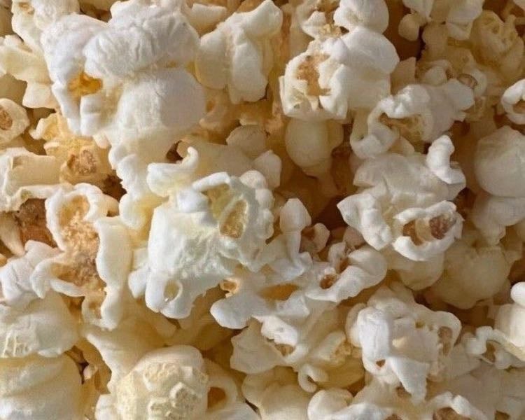 Seriess 🍿🎬 - Movies hypelist by Louise