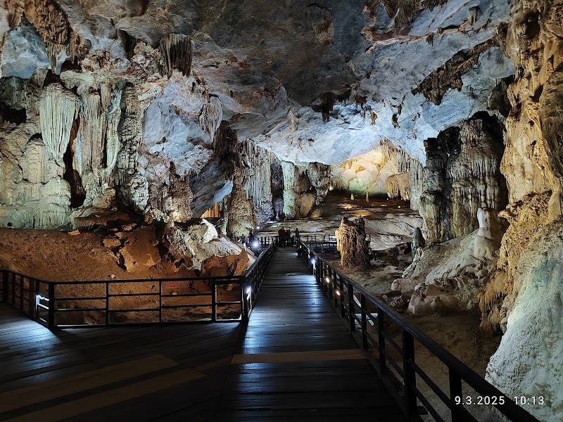 Phong Nha Cave