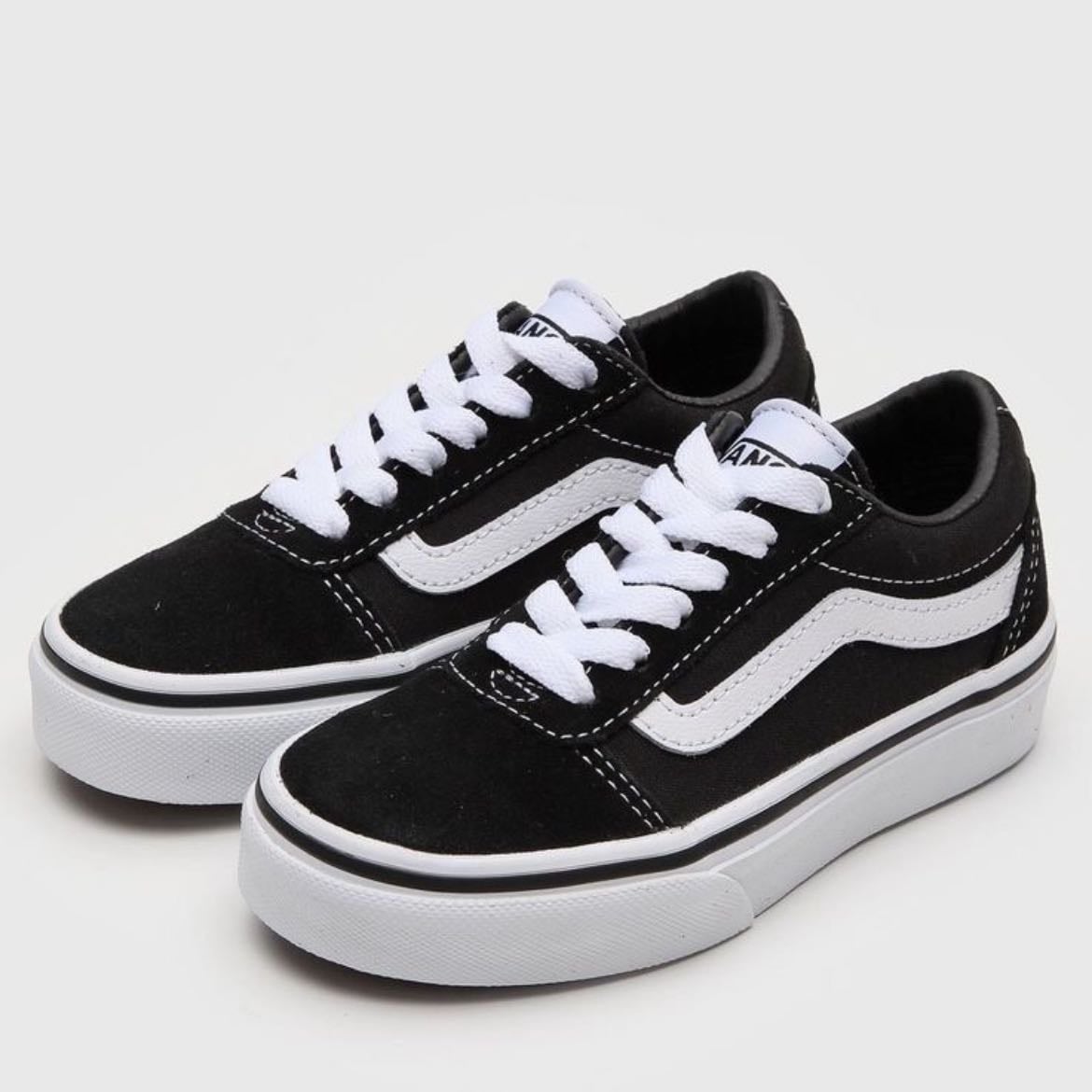 Zapatillas negras