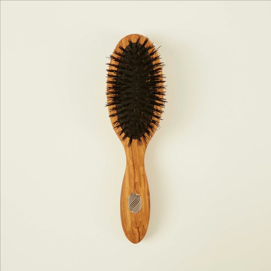 CARE HAIRBRUSH - Altesse Studio