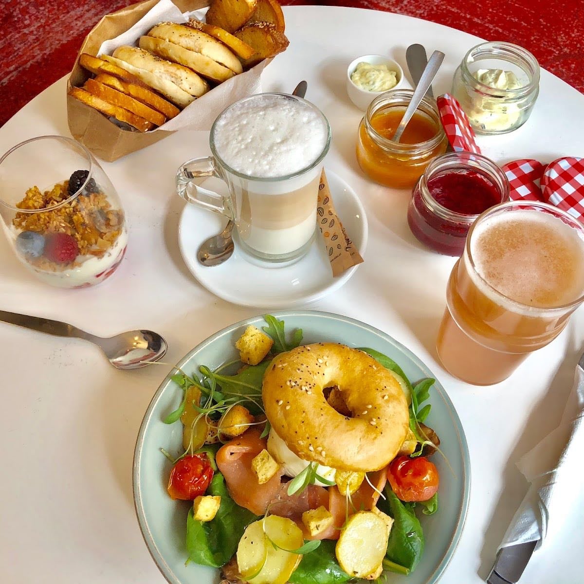 Raffi’s Bagels - Estefania