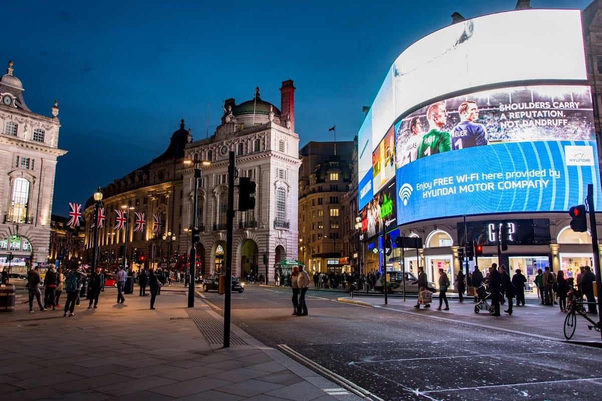 Piccadilly Circus