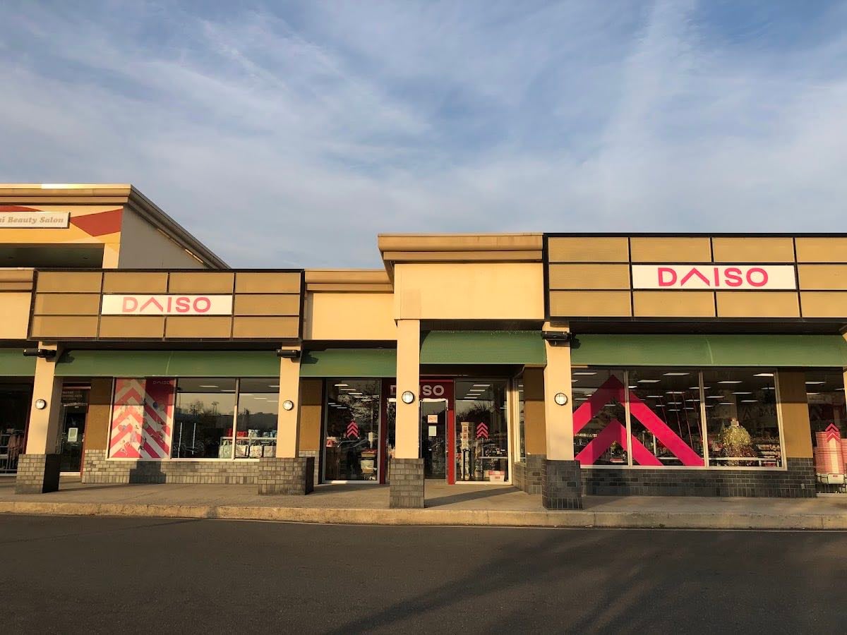 Daiso - Japanese Household Goods