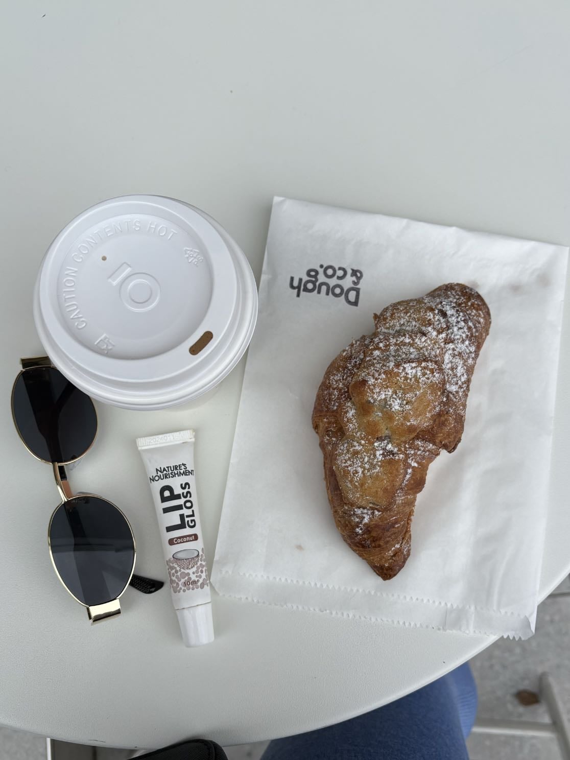 dough & co - warm bakery and coffee shop