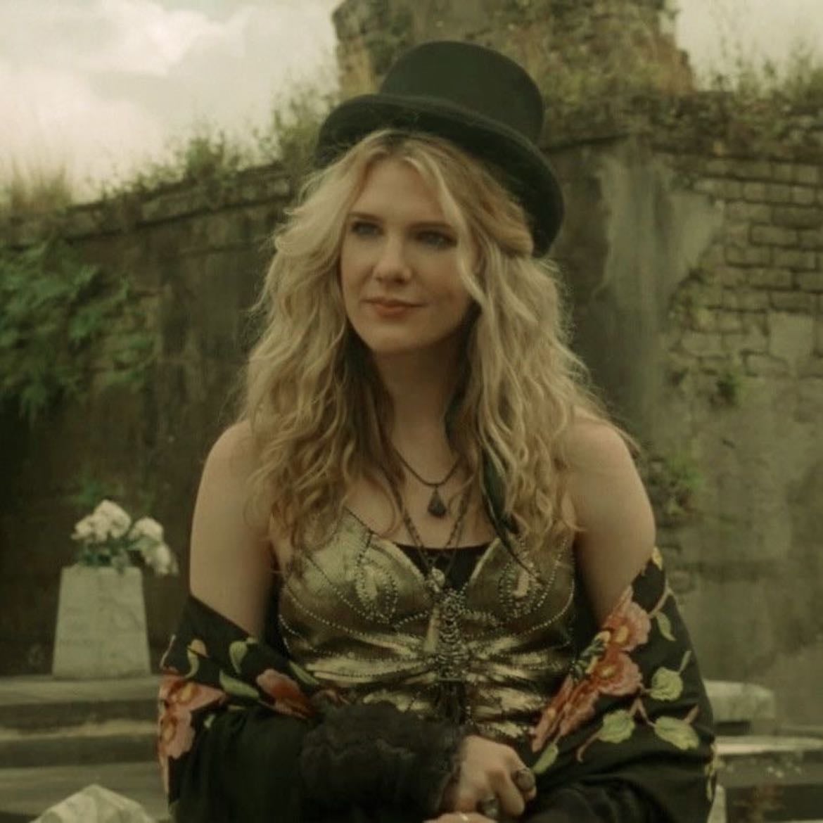 Misty Day - Ahs