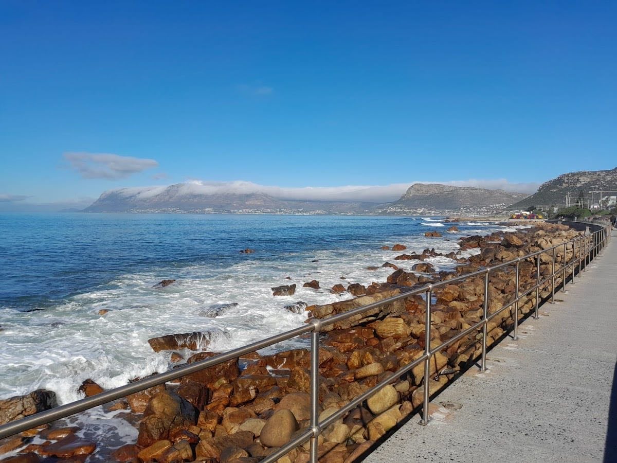 Muizenberg - St James Walking Path