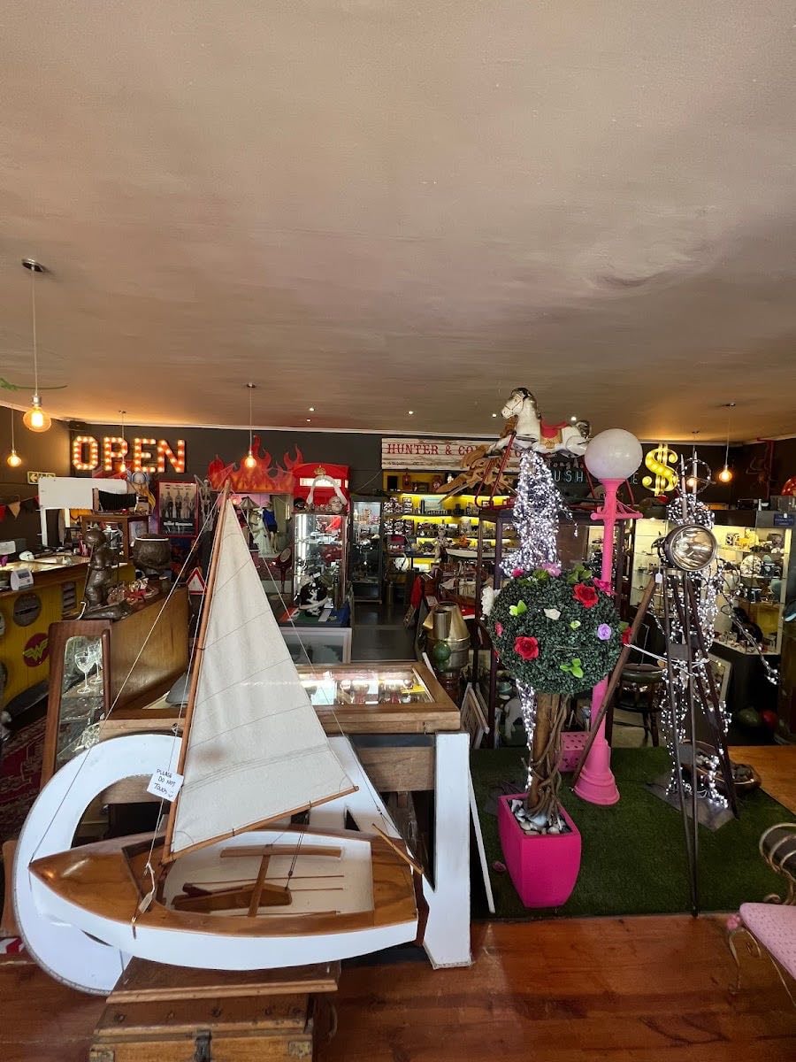 Collectables Hub & Cafe