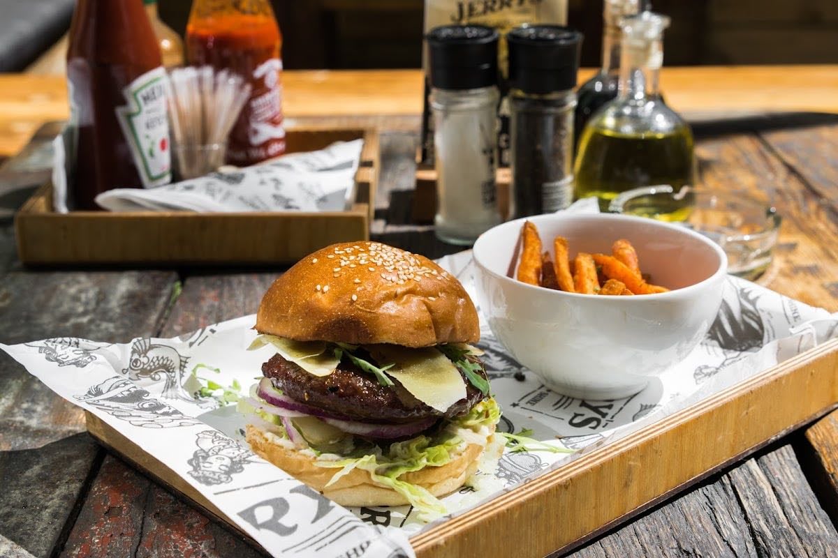 Jerry's Burger Bar Heritage Square