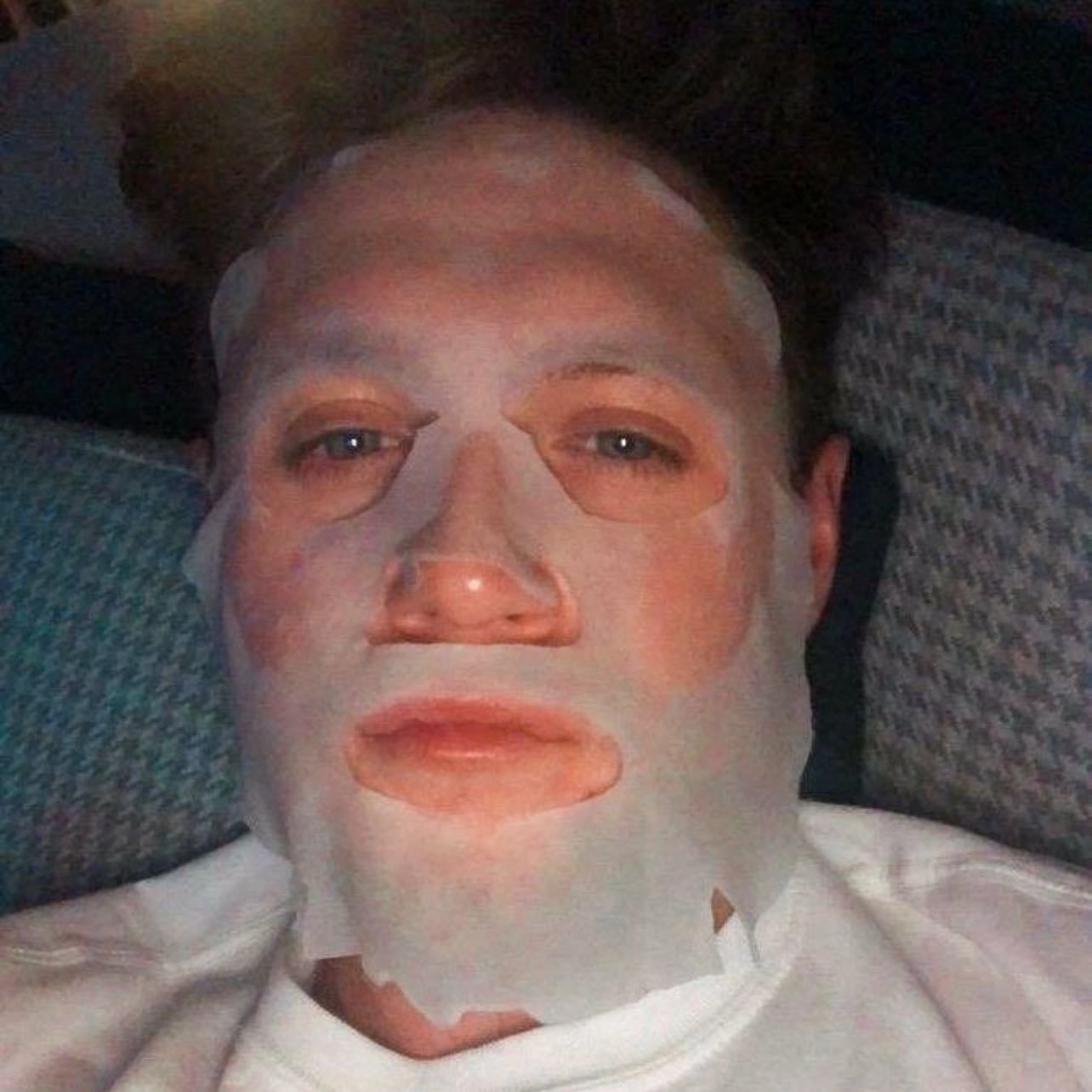 Heads up ur beautiful <333 Xx