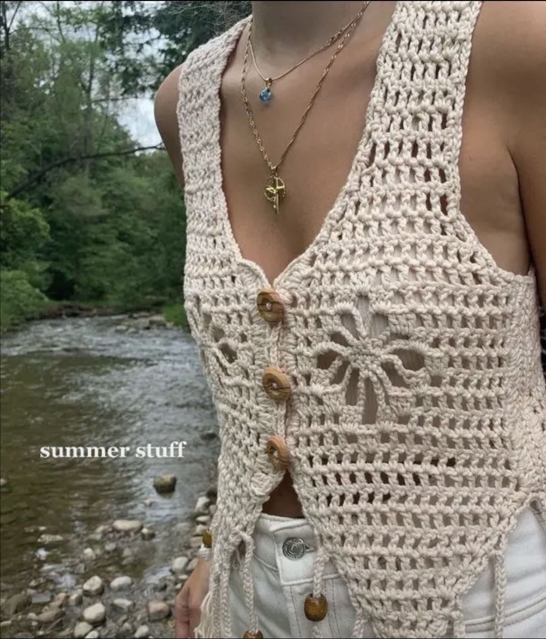 flower button vest
