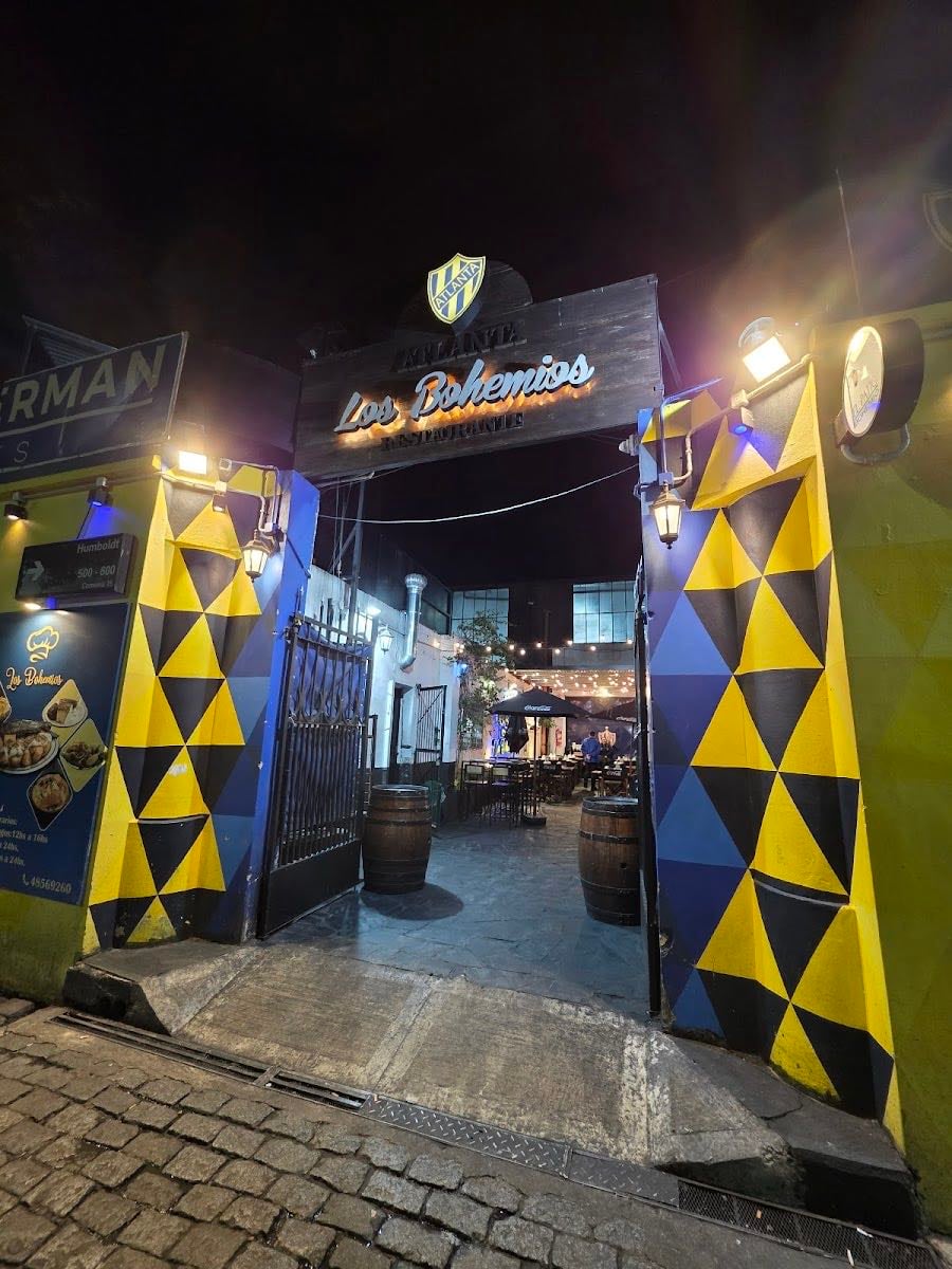Los Bohemios - cantina italiana super popular dentro do estadio do Atlanta