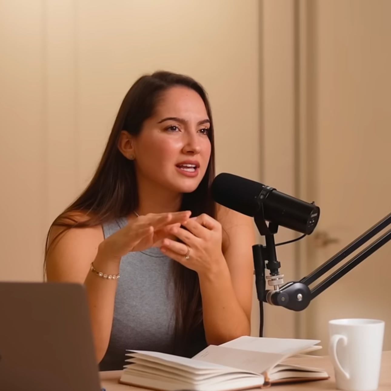 Stephanie Rodríguez - este es un podcast que me ha ayudado muchísimo en mi crecimiento personal