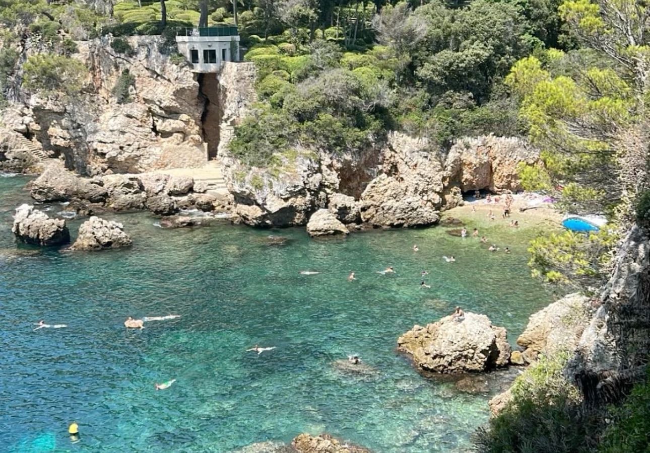 la costa azul sur de Francia - Places hypelist by Grecia Godoy