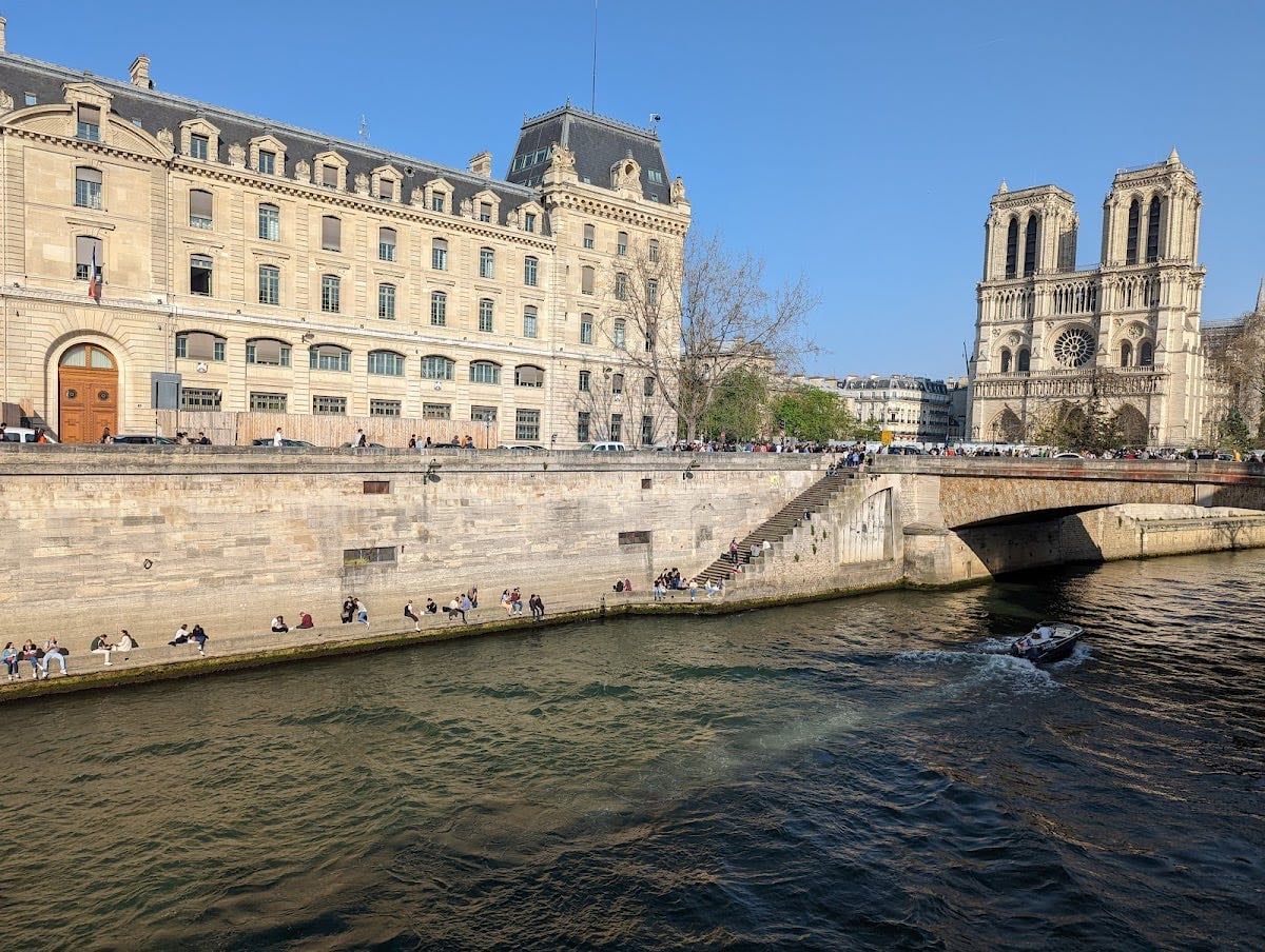 Quai Saint-Michel