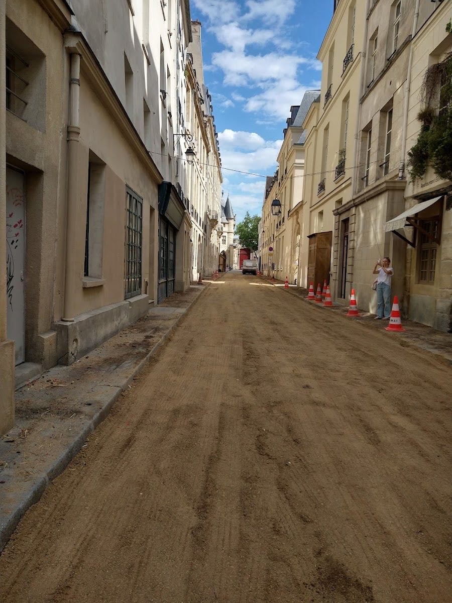Rue de Braque - fotos puerta azul