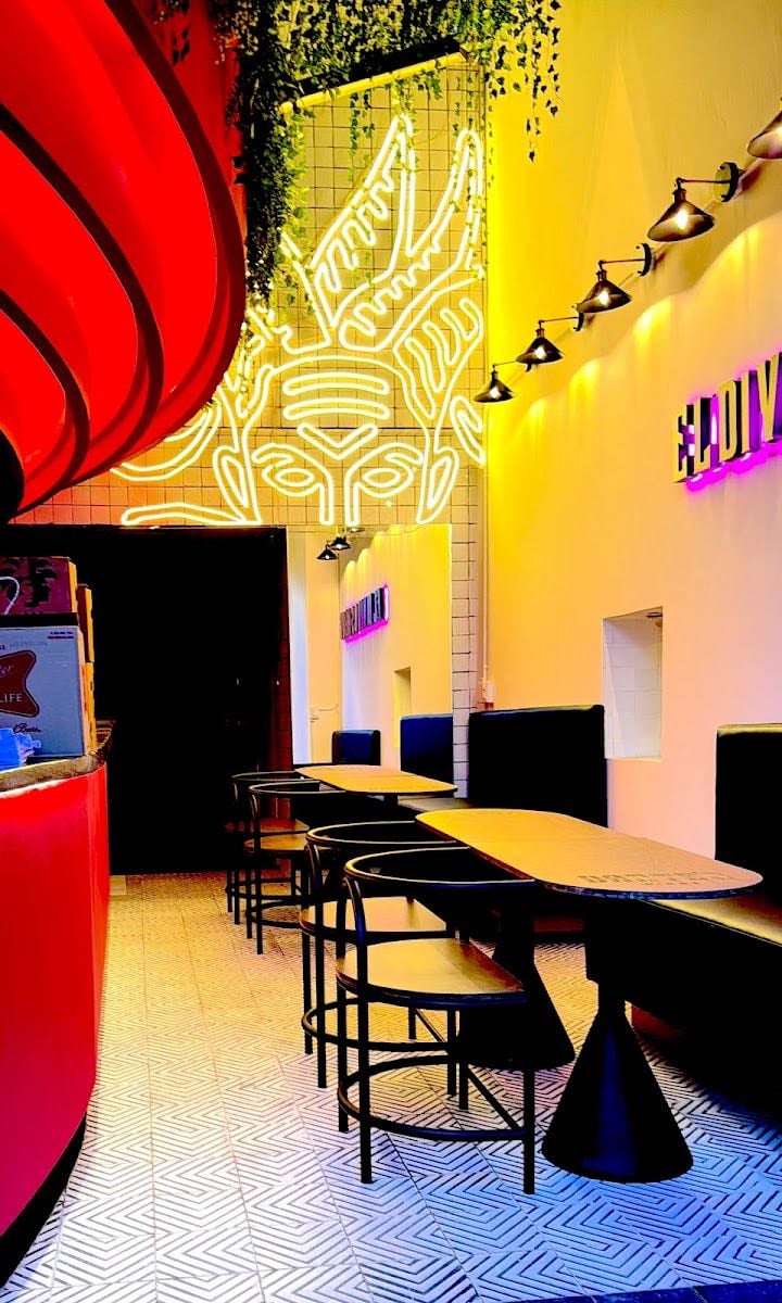 Dante''s Wings Downtown
