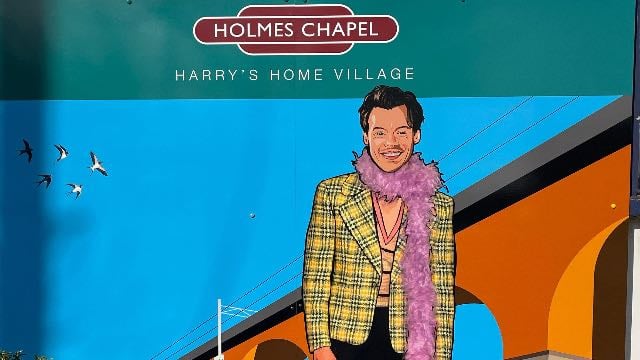 Holmes chapel railway station