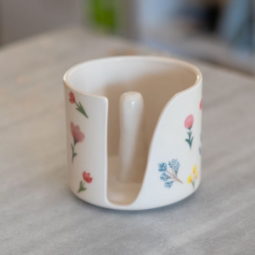 clay kitchen roll holder