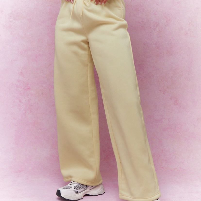 Pants Amarillo Claro - http://api-shein.shein.com/h5/sharejump/appjump?link=l8RbpvBXQBo_8&localcountry=MX&url_from=GM74148077900