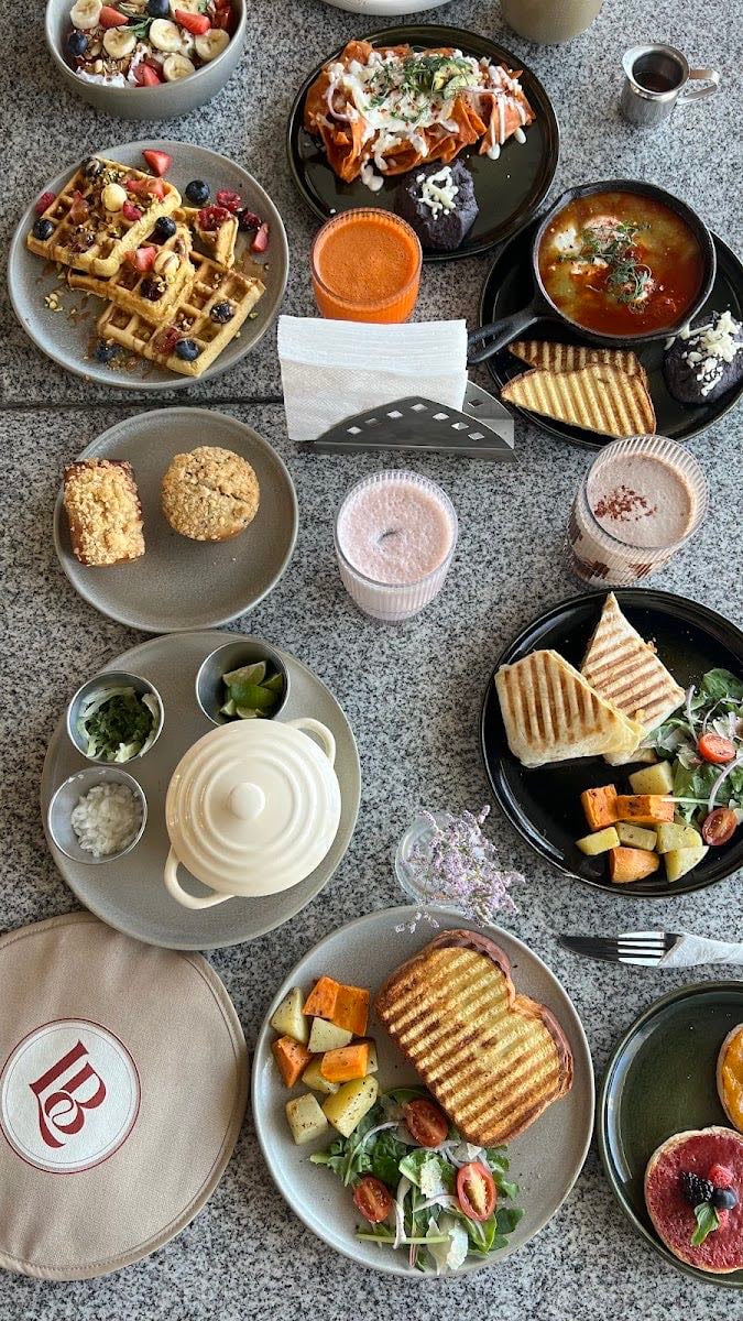LINA BISTRO