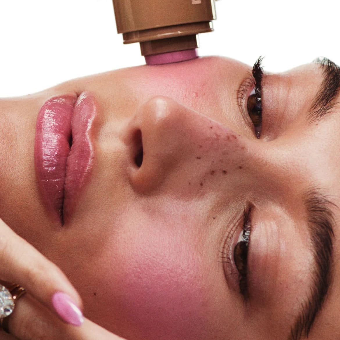 Rhode - Pocket Blush - Súper glow perfecto para piel seca